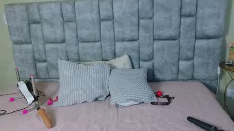 TiffanyEbony  online show from 06-13-26, 02:04