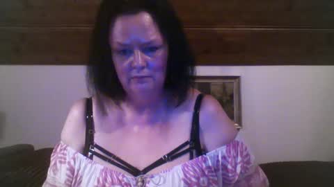 TiffanyMature online show from 09-08-25, 05:45