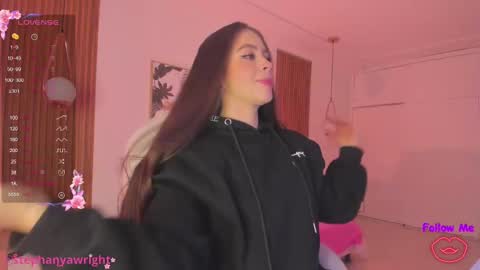 Tiffany online show from 02-18-25, 12:39