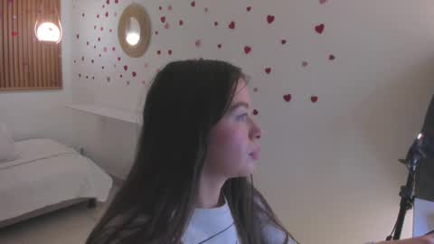 Tiffany online show from 03-01-26, 01:24