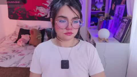 Snapshot of tigerlily__1 chatting on 06-15-26, 04:20 Lilith online show from 06-15-26, 04:20