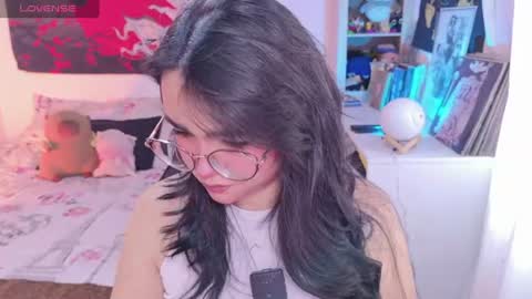 Snapshot of tigerlily__1 chatting on 06-28-26, 04:57 Lilith online show from 06-28-26, 04:57