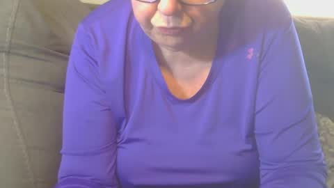 Snapshot of tight_kitty55 chatting on 12-09-24, 08:01 tight Kitty55 online show from 12-09-24, 08:01