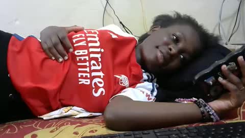 Snapshot of tight_pussie chatting on 10-21-25, 11:11 tight_pussie online show from 10-21-25, 11:11