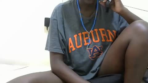 Snapshot of tight_pussie chatting on 11-03-25, 09:21 tight_pussie online show from 11-03-25, 09:21