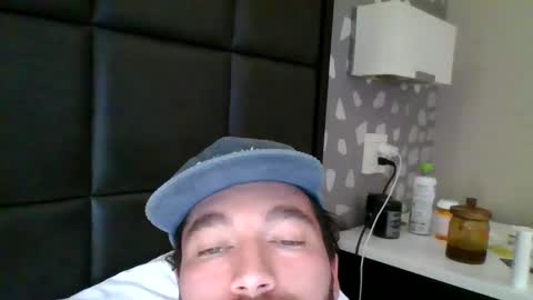 Snapshot of tightandwhite21yrs chatting on 02-04-26, 02:28 tightandwhite21yrs online show from 02-04-26, 02:28