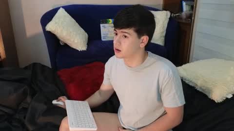 Snapshot of tightncuteass chatting on 03-01-26, 02:24 Camilo online show from 03-01-26, 02:24