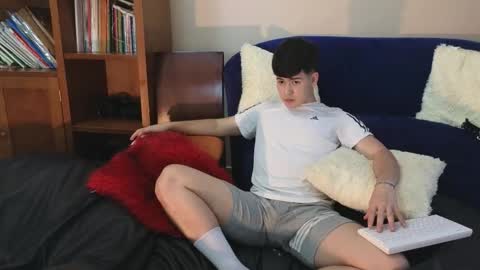 Snapshot of tightncuteass chatting on 03-04-26, 11:00 Camilo online show from 03-04-26, 11:00