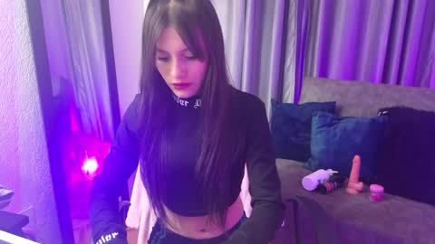 Snapshot of tiinajonus_ chatting on 03-31-26, 02:13 tiinajonus_ online show from 03-31-26, 02:13