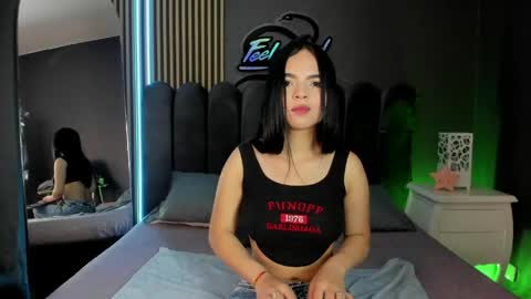 tiiny_fg online show from 06-01-26, 02:30