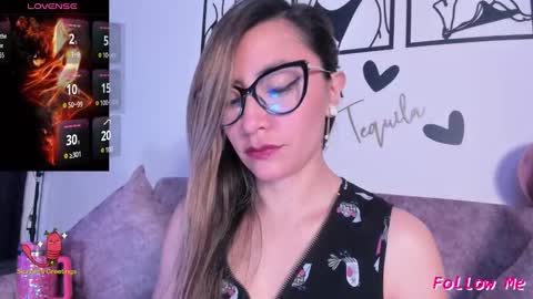 Snapshot of tila_tequila15 chatting on 10-06-25, 01:52 TILA TEQUILA online show from 10-06-25, 01:52