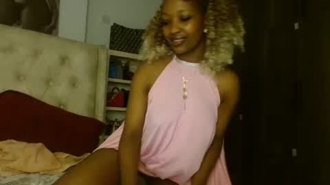 Snapshot of tilly_ebony chatting on 07-23-26, 11:08 Tilly online show from 07-23-26, 11:08