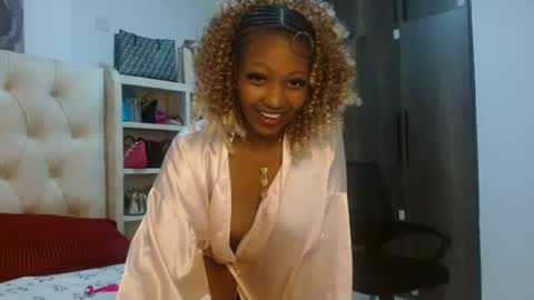 Snapshot of tilly_ebony chatting on 07-27-26, 03:41 Tilly online show from 07-27-26, 03:41