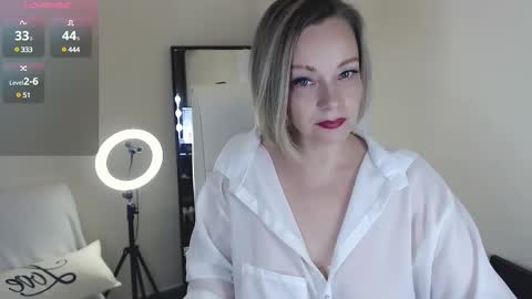 Snapshot of tilly_eliot chatting on 02-20-25, 04:46 Tilly online show from 02-20-25, 04:46