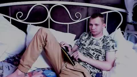 Snapshot of tim_blackk chatting on 09-12-25, 03:34 Tim online show from 09-12-25, 03:34