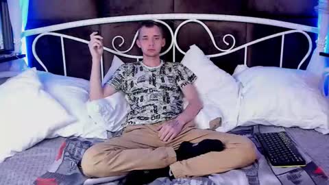 Snapshot of tim_blackk chatting on 09-26-25, 10:25 Tim online show from 09-26-25, 10:25