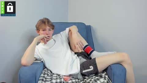 Snapshot of tim_milll chatting on 12-12-24, 12:27 Tim online show from 12-12-24, 12:27