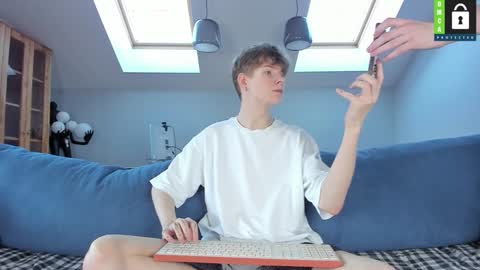 Snapshot of tim_milll chatting on 01-20-25, 07:47 Tim online show from 01-20-25, 07:47