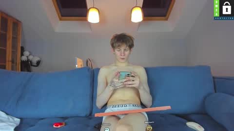 Snapshot of tim_milll chatting on 03-10-25, 10:02 Tim online show from 03-10-25, 10:02