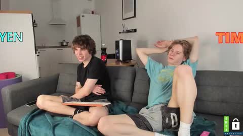 Snapshot of tim_milll chatting on 10-30-25, 07:14 Tim online show from 10-30-25, 07:14