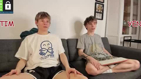 Snapshot of tim_milll chatting on 12-13-25, 07:42 Tim online show from 12-13-25, 07:42