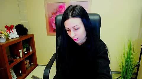 Luisa online show from 12-13-24, 11:55