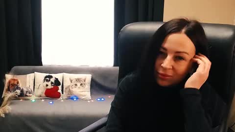 Luisa online show from 10-09-25, 08:12