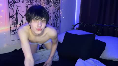 Snapshot of timi_moon chatting on 02-17-25, 09:13 timi_moon online show from 02-17-25, 09:13