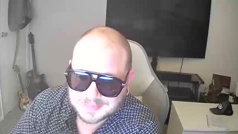 Zephyr online show from 04-24-26, 01:19