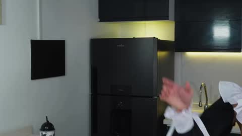 Snapshot of timmyshy chatting on 11-13-25, 12:42 timmyshy online show from 11-13-25, 12:42