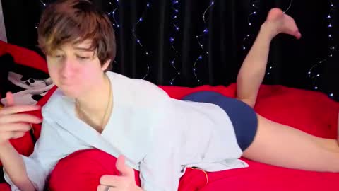 Snapshot of timothy_fox chatting on 09-14-25, 04:06 Timothy Fox online show from 09-14-25, 04:06