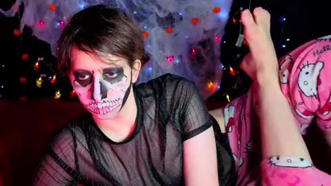 Snapshot of timothy_fox chatting on 10-29-25, 04:42 Timothy Fox online show from 10-29-25, 04:42