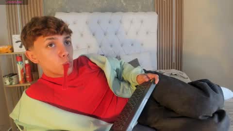 Timothy 21 years old online show from 04-24-26, 07:49