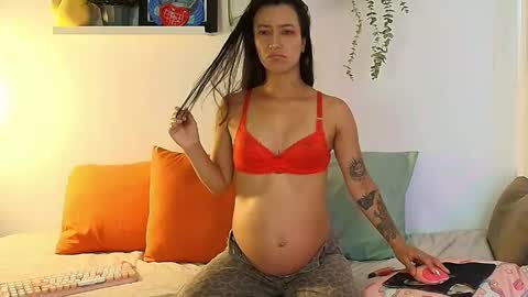 Tina Wild online show from 04-15-26, 09:04