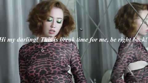 Snapshot of tinabrook chatting on 01-27-25, 10:38 Tina online show from 01-27-25, 10:38