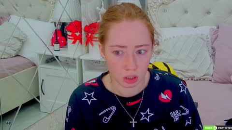 Snapshot of tinabrook chatting on 09-25-25, 04:16 Tina online show from 09-25-25, 04:16