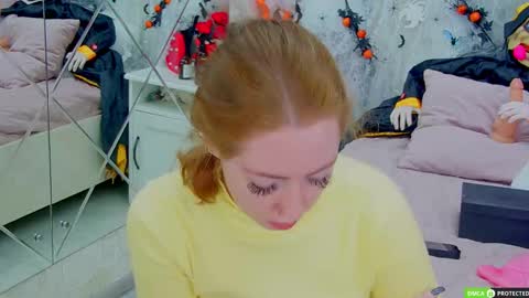 Snapshot of tinabrook chatting on 10-27-25, 03:32 Tina online show from 10-27-25, 03:32