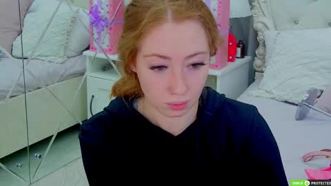 Snapshot of tinabrook chatting on 11-27-25, 03:52 Tina online show from 11-27-25, 03:52