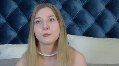 TinaBurton online show from 04-19-26, 03:55