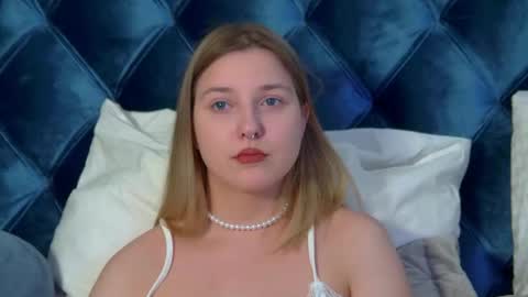 TinaBurton online show from 04-29-26, 04:55