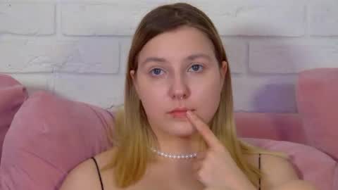 TinaBurton online show from 07-09-26, 04:44