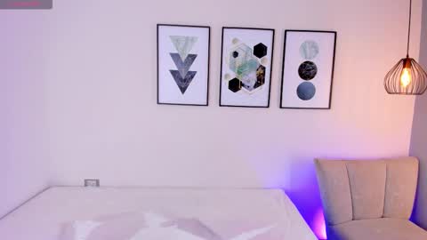 Tina online show from 11-24-25, 11:43