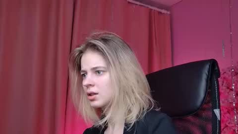 Tina Davil online show from 02-10-26, 01:15