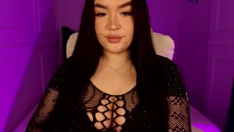 Snapshot of tinafox_ chatting on 03-16-26, 08:07 hi im curvy babyface girlie Tina online show from 03-16-26, 08:07