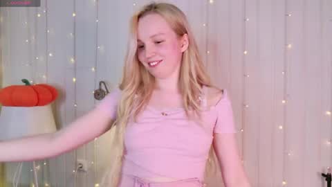 tinasiner online show from 06-01-26, 02:41