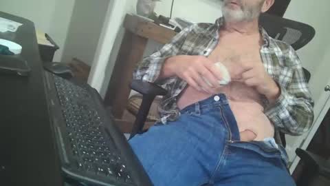 Snapshot of tincup430 chatting on 11-11-25, 12:16 5 day load on deck online show from 11-11-25, 12:16