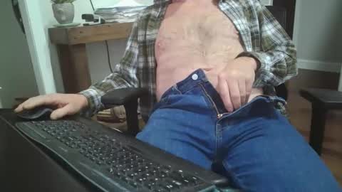 Snapshot of tincup430 chatting on 12-19-25, 12:12 5 day load on deck online show from 12-19-25, 12:12