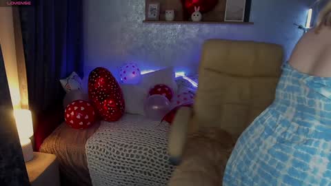 TinkerrBelll online show from 02-07-25, 12:42