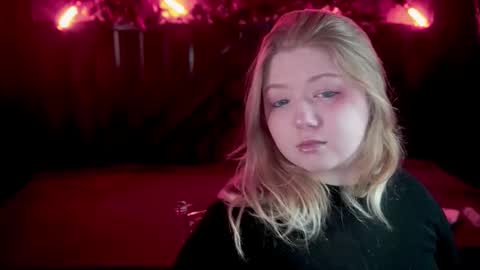 Snapshot of tinkerrbelll chatting on 01-06-26, 08:01 TinkerrBelll online show from 01-06-26, 08:01