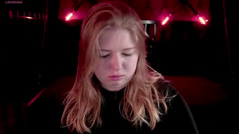 TinkerrBelll online show from 05-13-26, 07:00